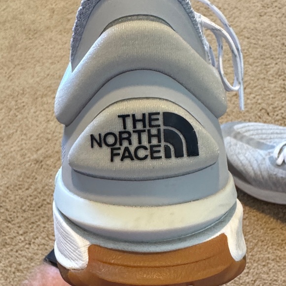 Northface Men's Gray Running Shoes Sz 12 - Picture 2 of 15